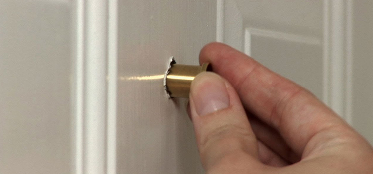 peephole door repair in Santa Clarita